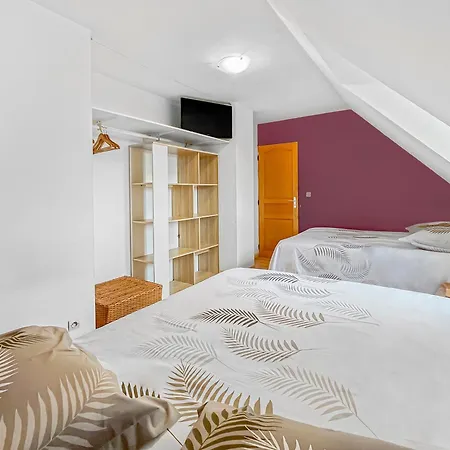 Cosy Villa Lardy